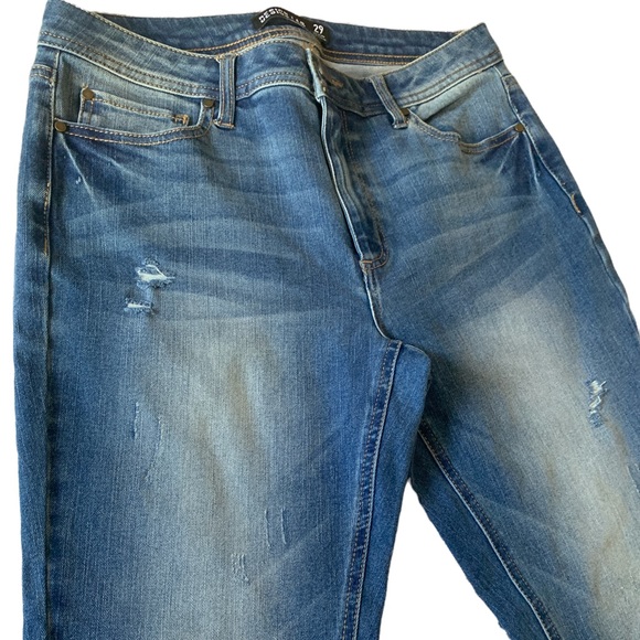 NEW Design Lab Lord & Taylor Cropped Fringe Leg Blue Jeans Woman’s Size 29 - Picture 7 of 12